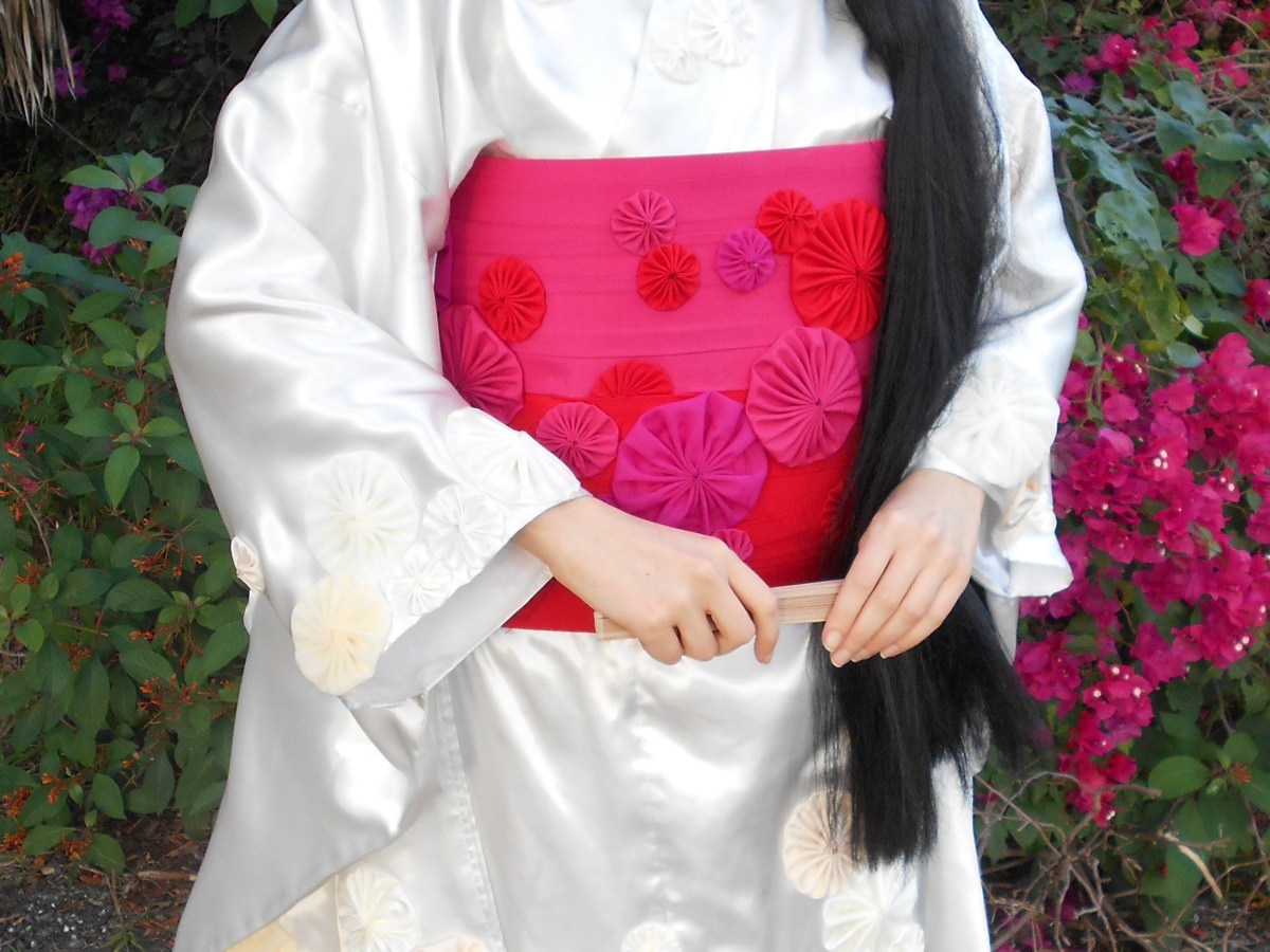 Becoming Butterfly: the white satin yo-yo&nbsp;kimono