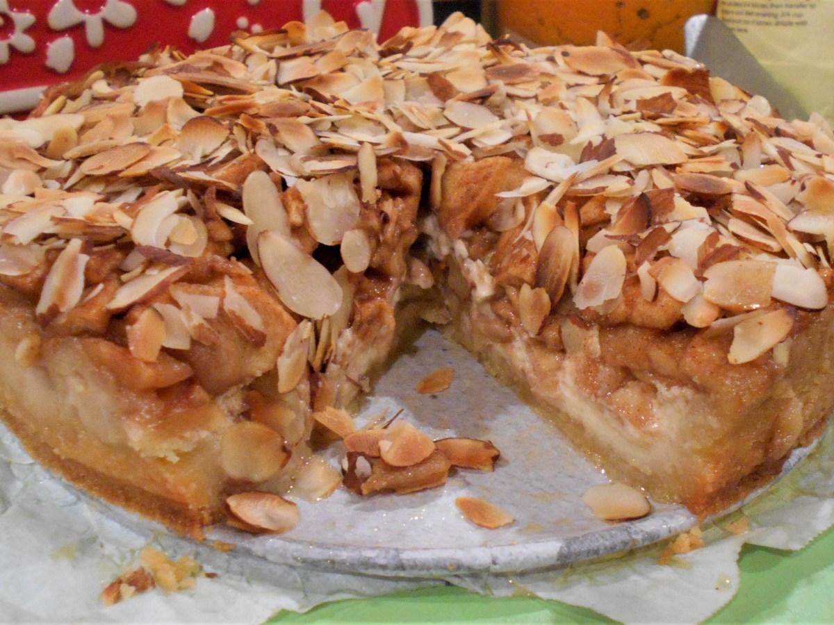 Bavarian Apple Torte